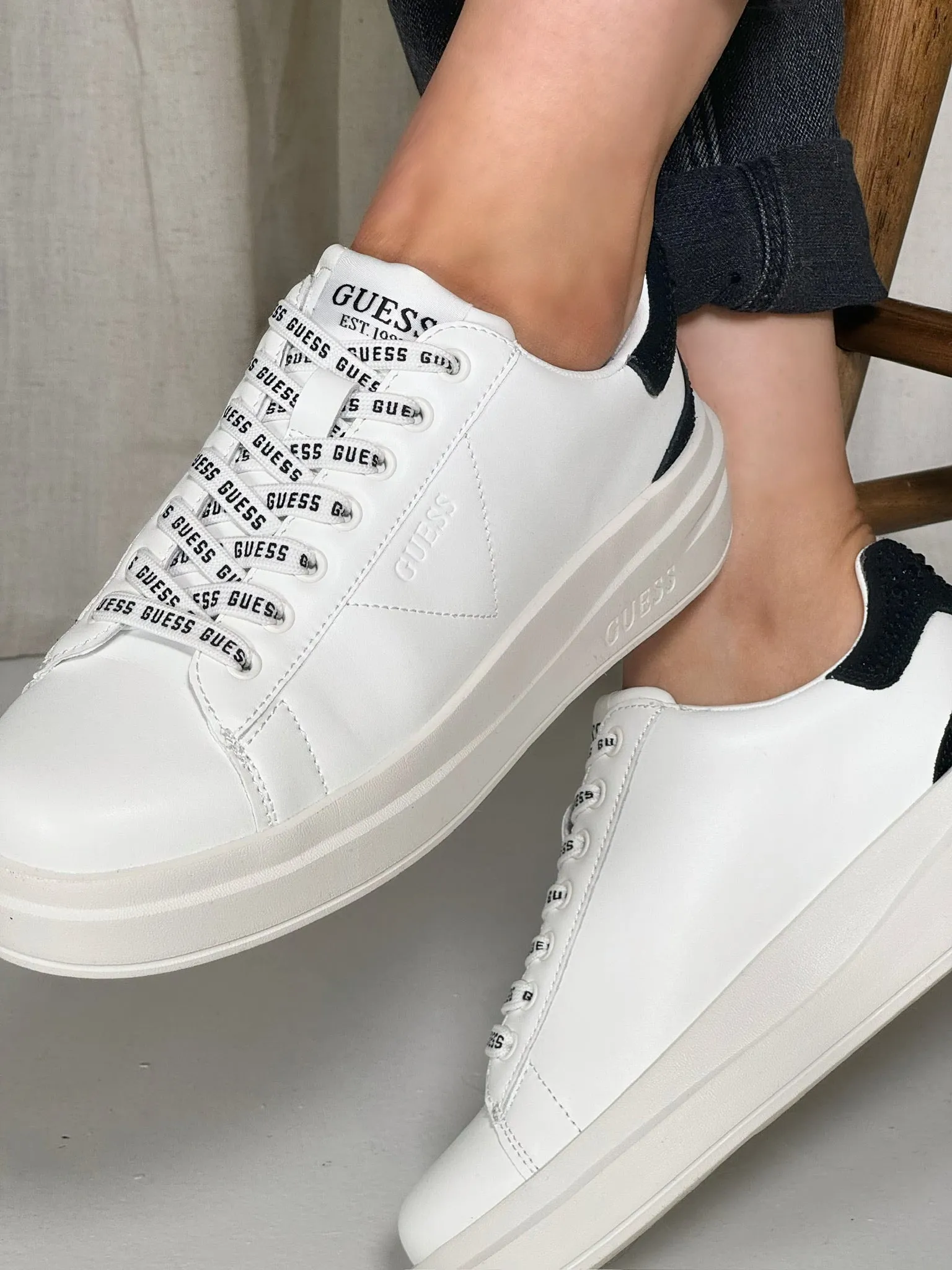 Guess Elbina Sneakers - White/Black