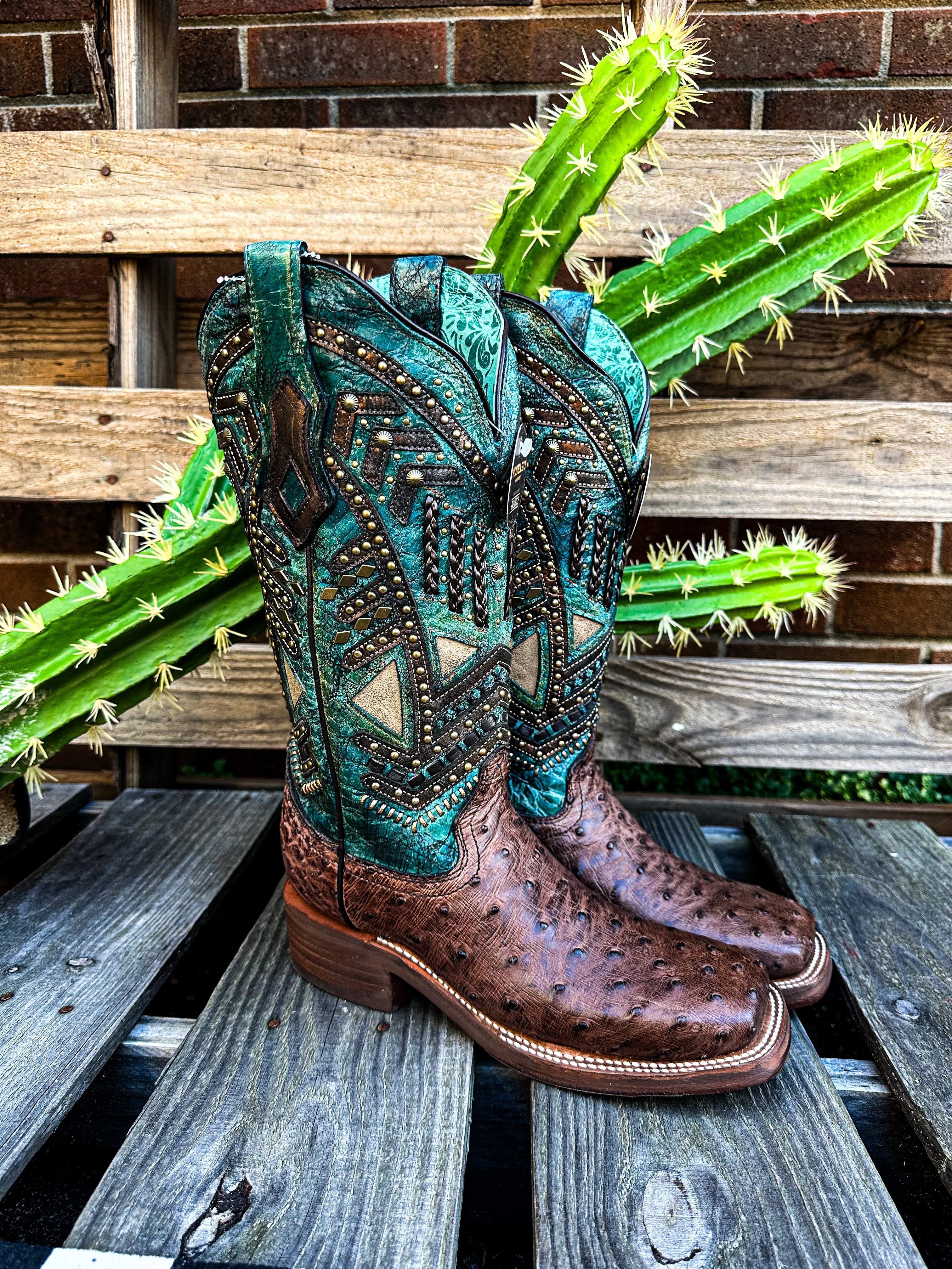 LD Brown/Turquoise Ostrich Overlay Embroidery & Stud Square Toe Boots