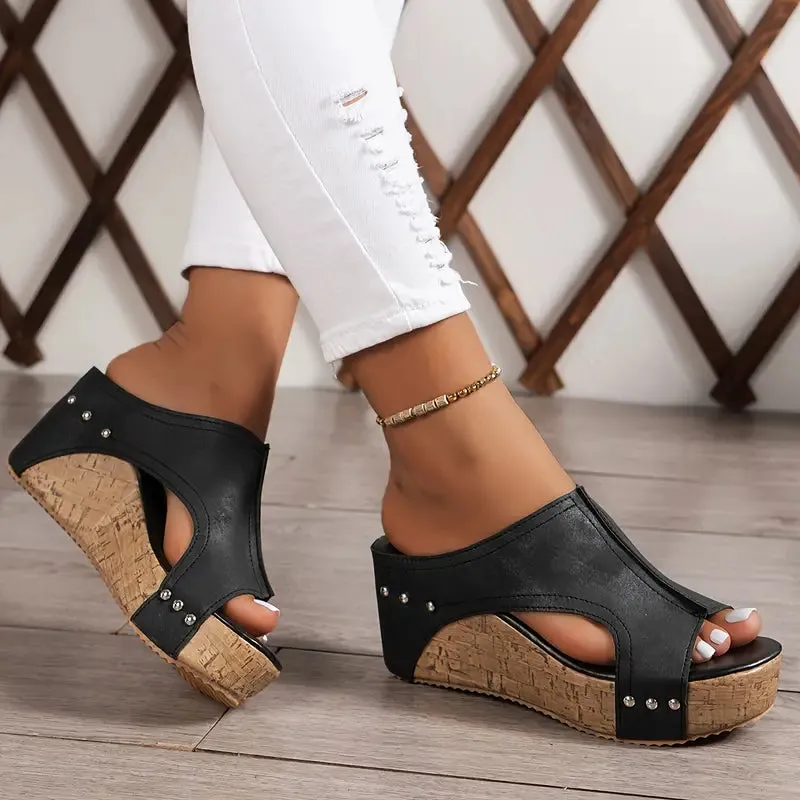 🔥Promotion 50% OFF - Women's Studded Embellished Thick Leather Orthopaedic Sandals