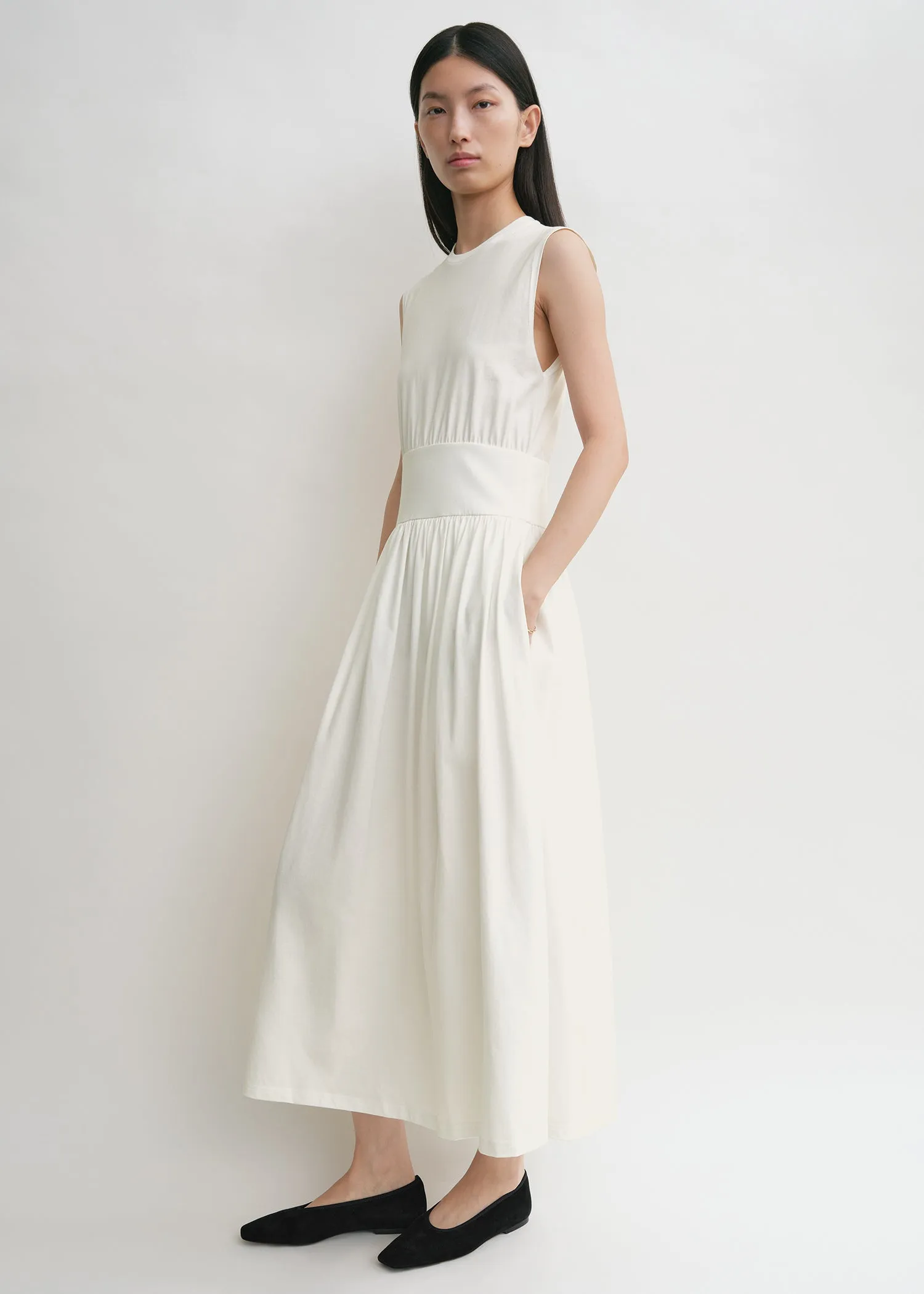 Sleeveless cotton tee dress off white