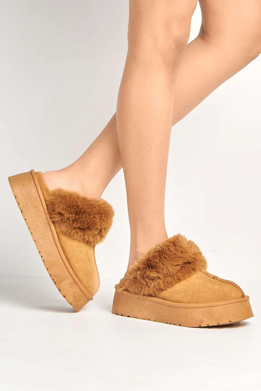 Ursella Faux Fur Lining Flatform Slippers in Camel